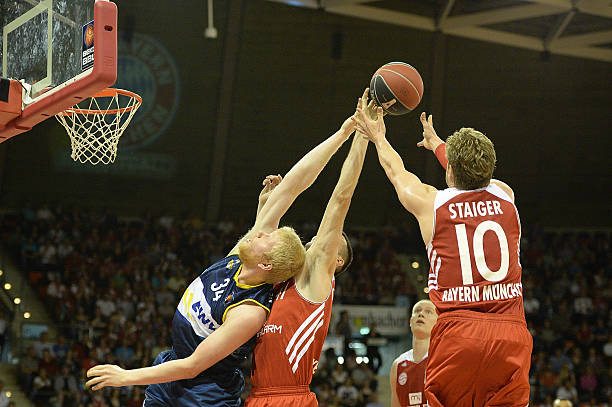 而在尤文层 而在尤文层